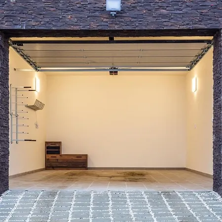 Apartmany Na Vyhledech Loucna pod Klinovcem Exterior photo